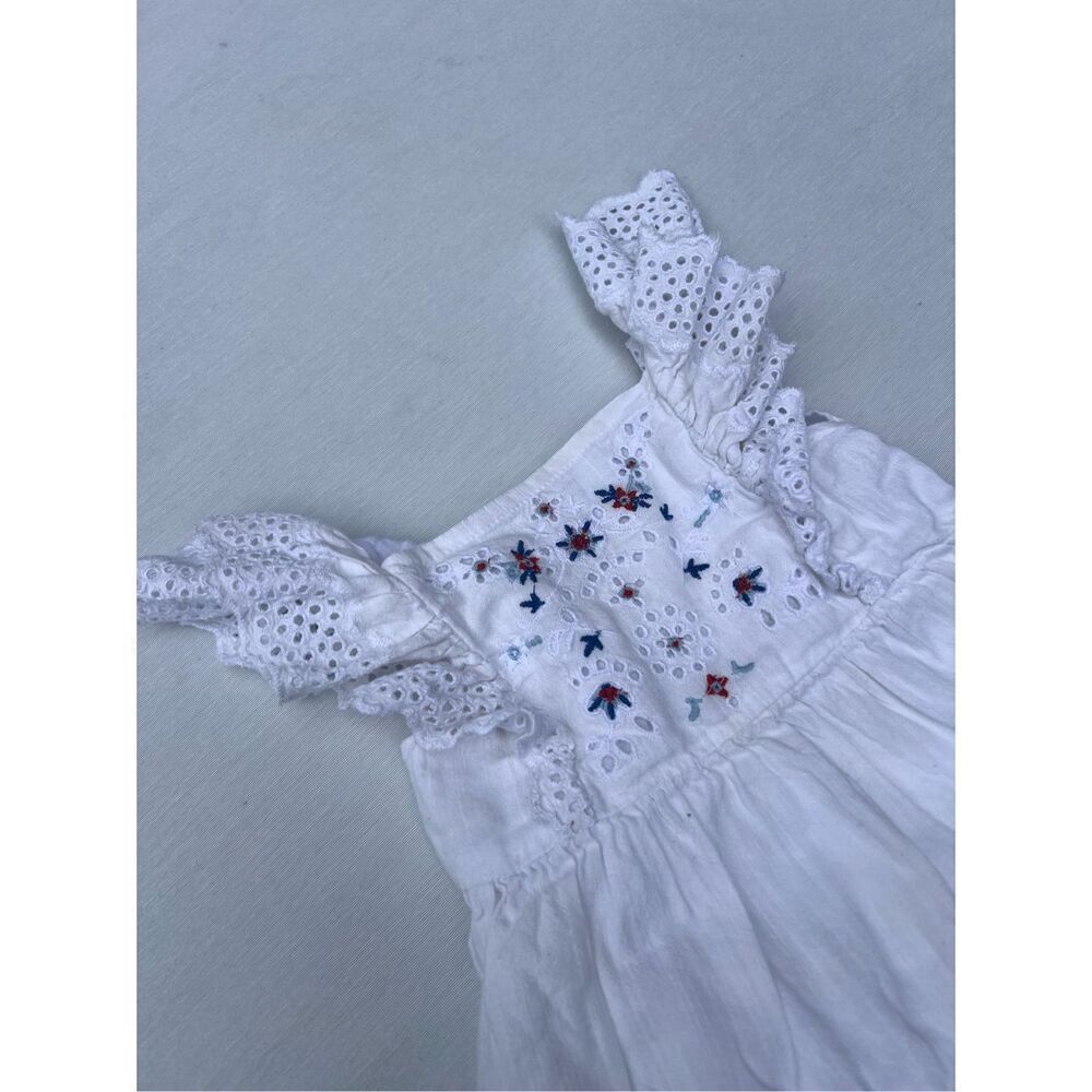 Old Navy Embroidered Ruffle-Trim Tiered Dress for Baby size 6-12 months - Picture 2 of 5